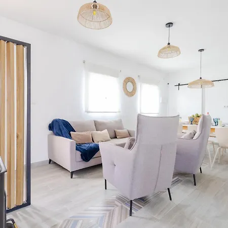 Rustic Escape By Fidalsa Villa Ibi