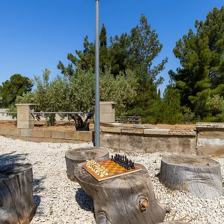 Rustic Escape By Fidalsa Villa *
