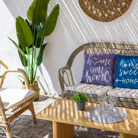 Rustic Escape By Fidalsa Villa Ibi